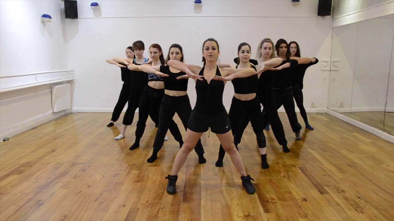 Bailarines de Danza Jazz...